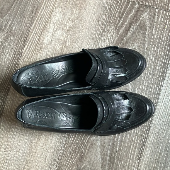 BORN - Picture 5 of 17